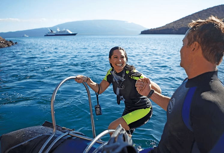 galapagos romantic cruises
